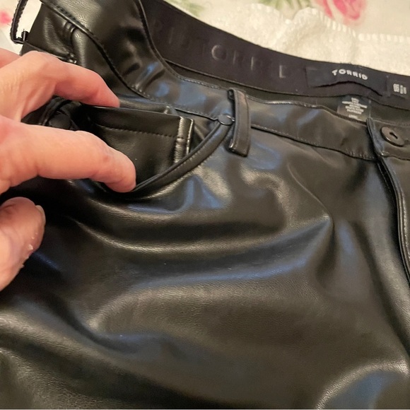 Torrid Plus Size - Perfect Skinny Faux Leather Mid Rise Pant-Size 18Regular - Picture 14 of 14